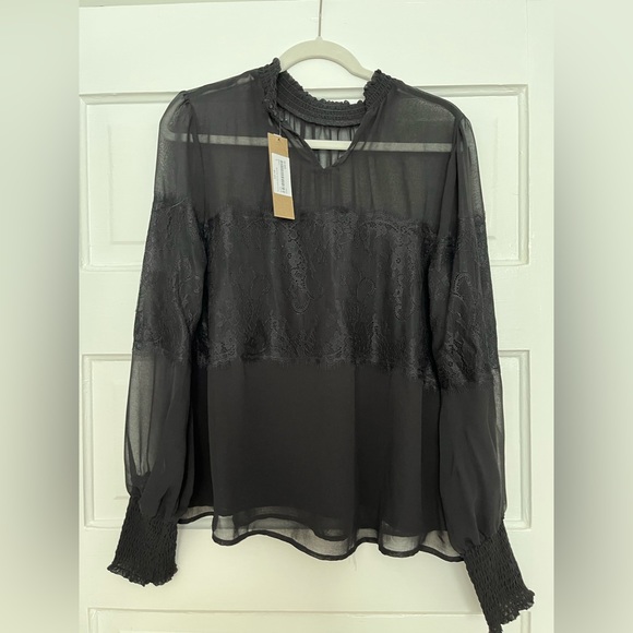 Black Ellis Lace Detail Blouse Size Large. NWT - Picture 3 of 4